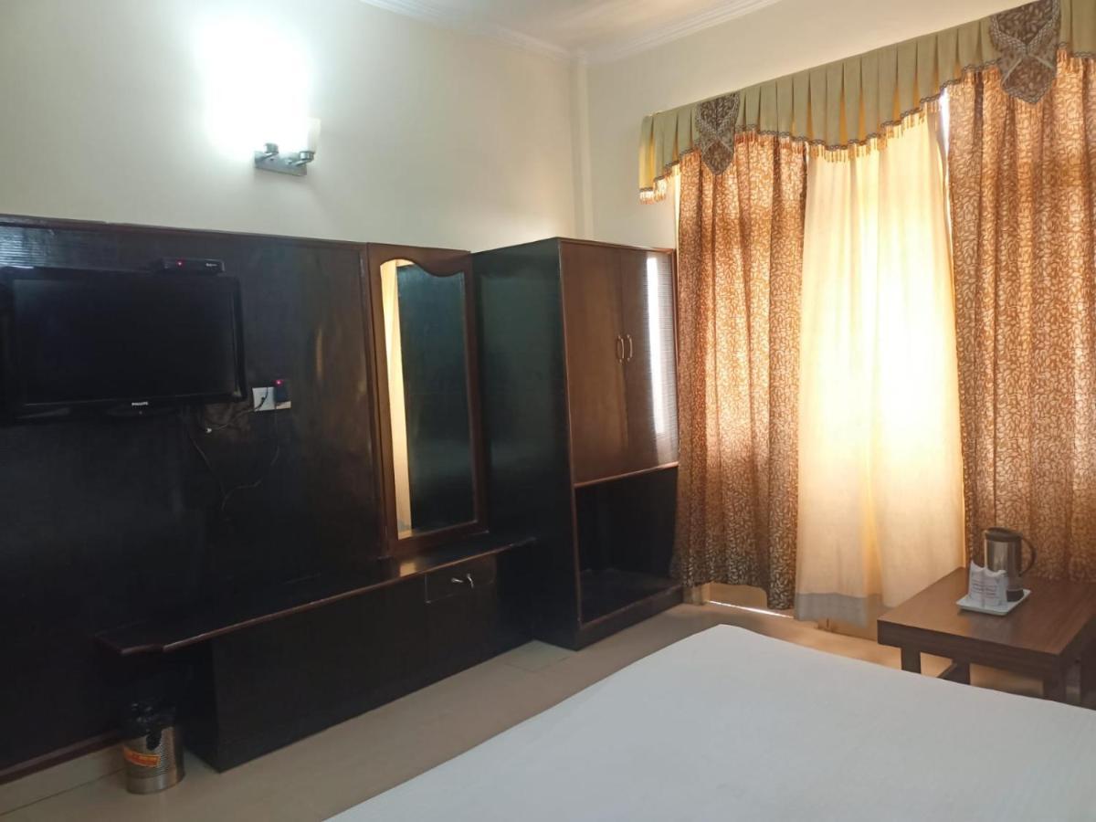 Hotel Jagdamba Katra  Ngoại thất bức ảnh