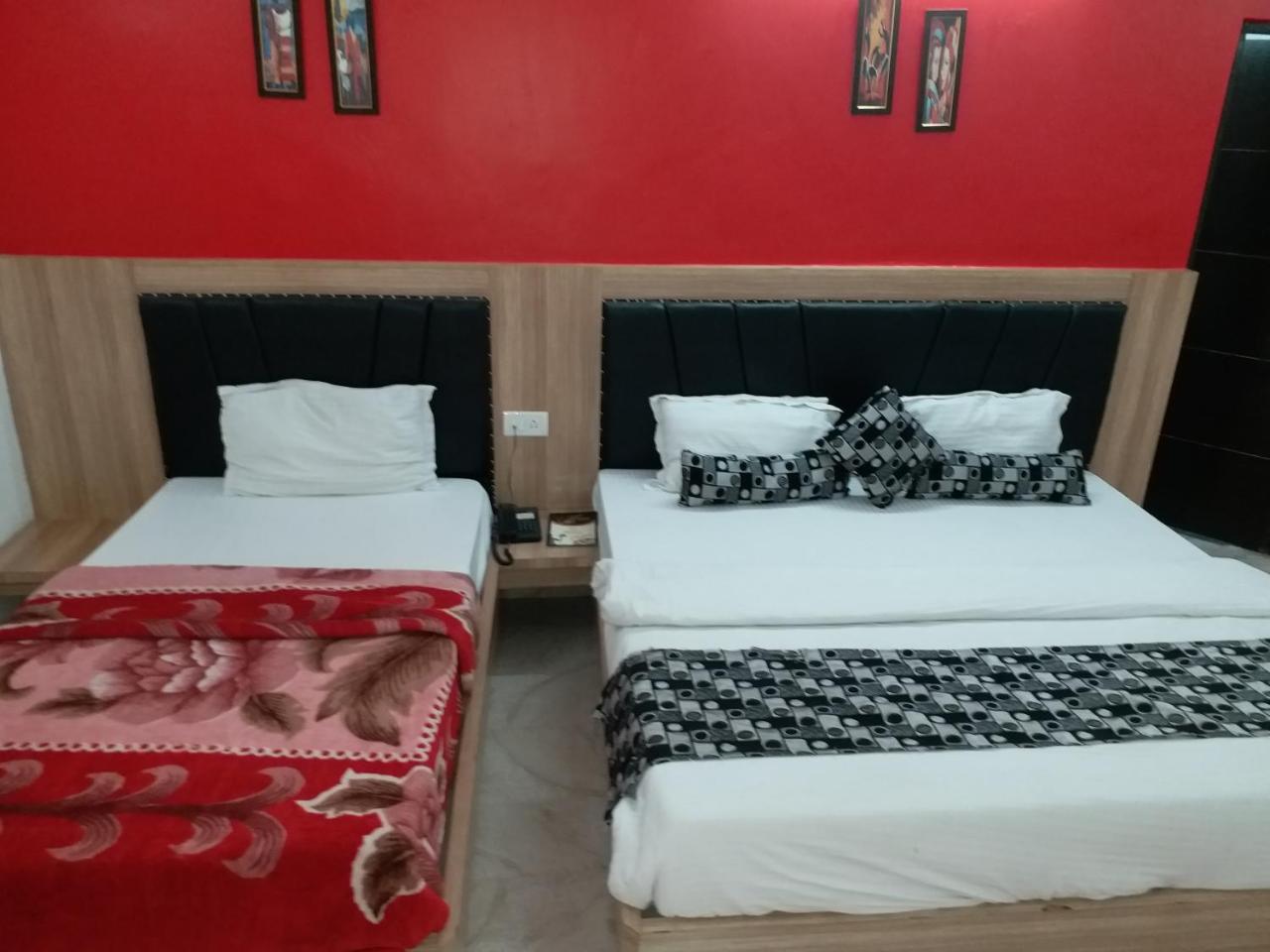 Hotel Jagdamba Katra  Ngoại thất bức ảnh